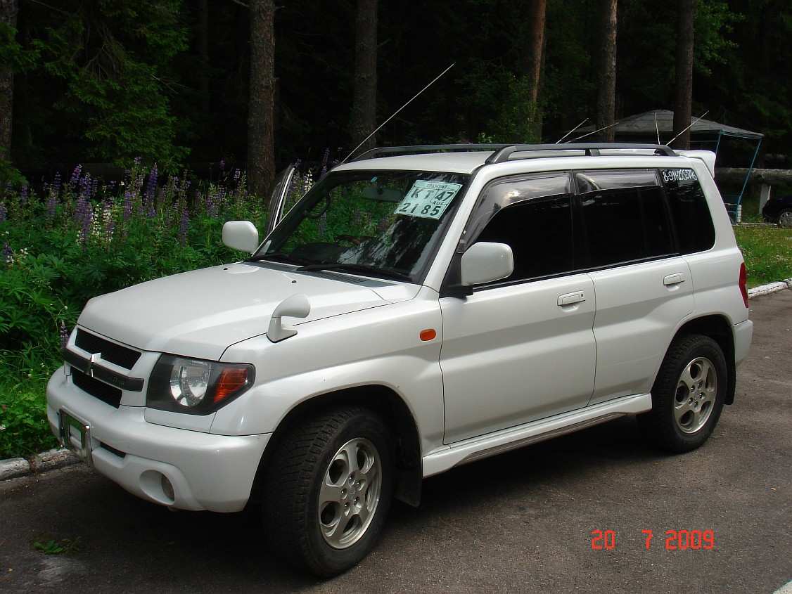 Mitsubishi Pajero IO - Compact 4x4 SUV for Rent in Malawi